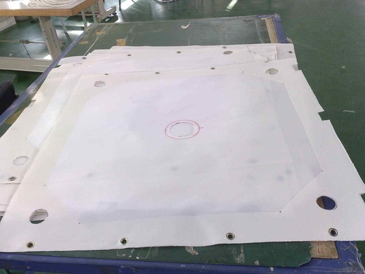 Harga yang bagus Kain Filter Poliamida Anti Alkalin untuk Pelat dan Rangka Bukan Tenunan on line